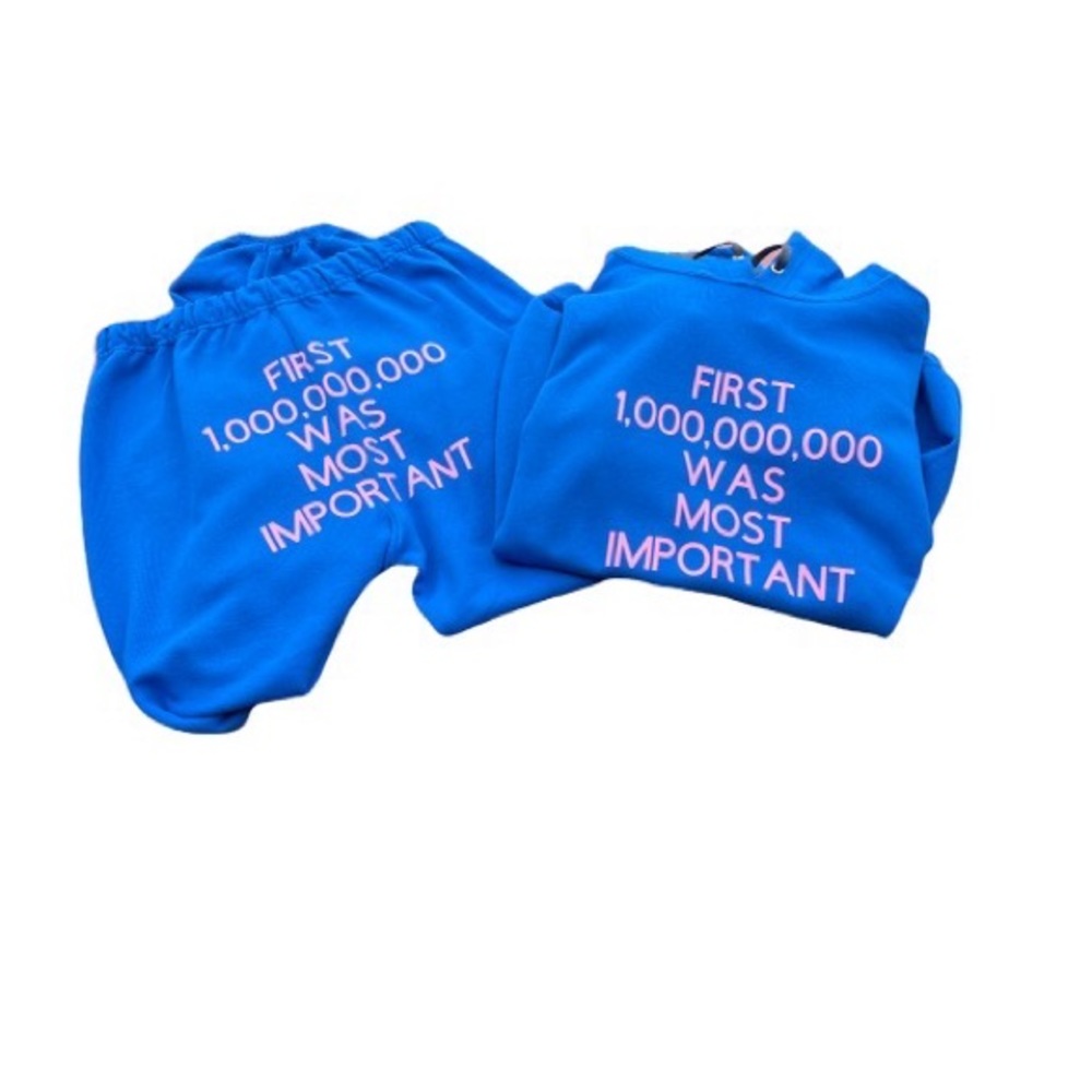 Sociable sweatsuit